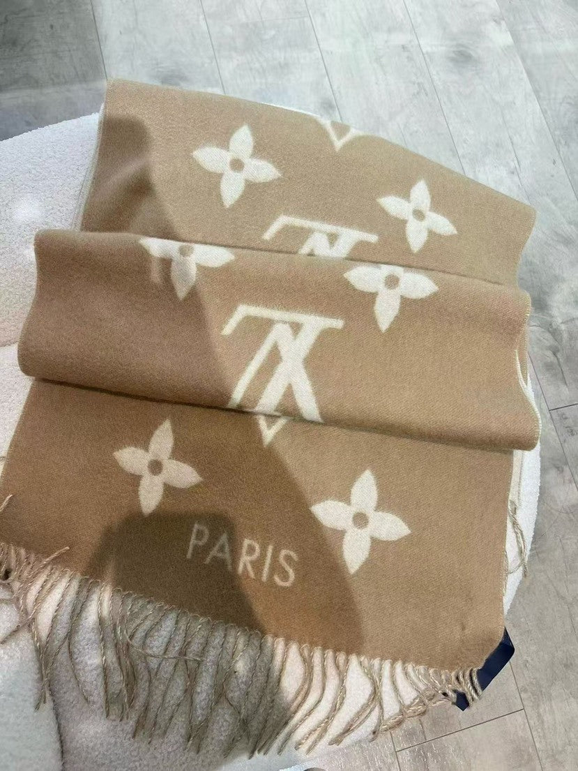 Louis Vuitton Scarf - 945246521 - Photo 5