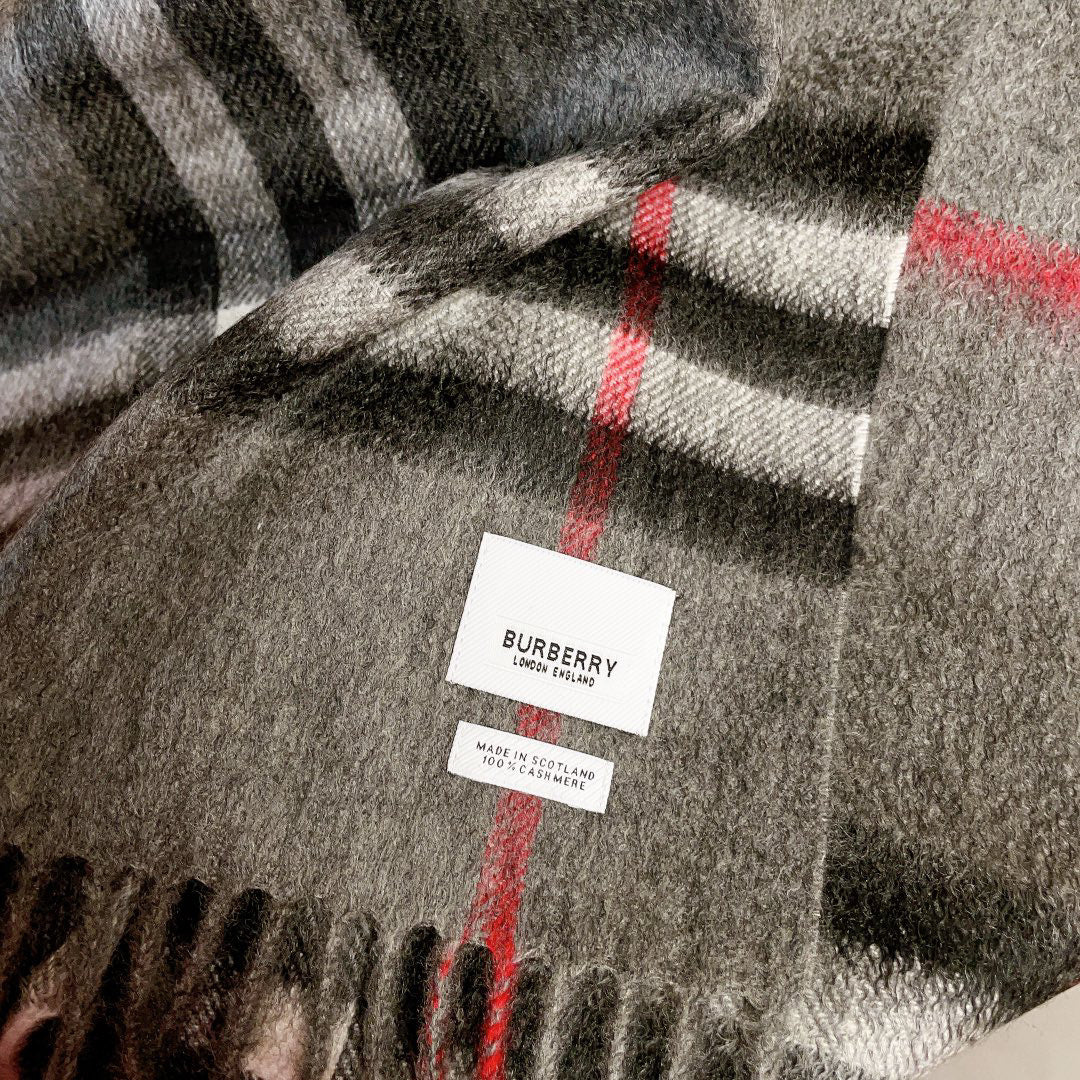 Burberry Check Pattern Scarf - 975223003 - Photo 5