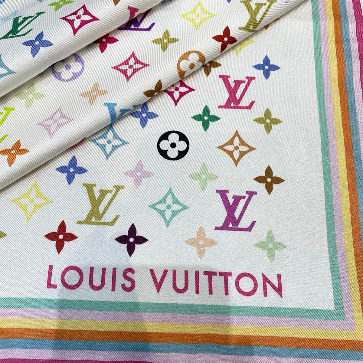 Louis Vuitton Square Scarf - 1013302303 - Photo 5