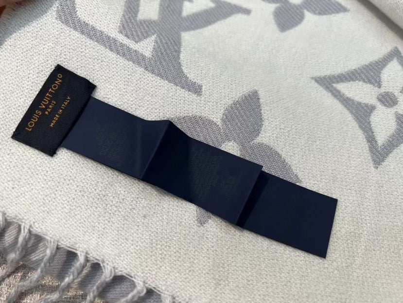 Louis Vuitton Logo Detail Scarf - 945448419 - Photo 5