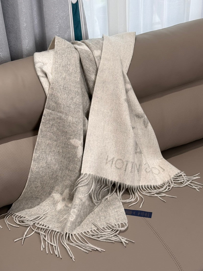 Louis Vuitton Scarf - 950913811 - Photo 5