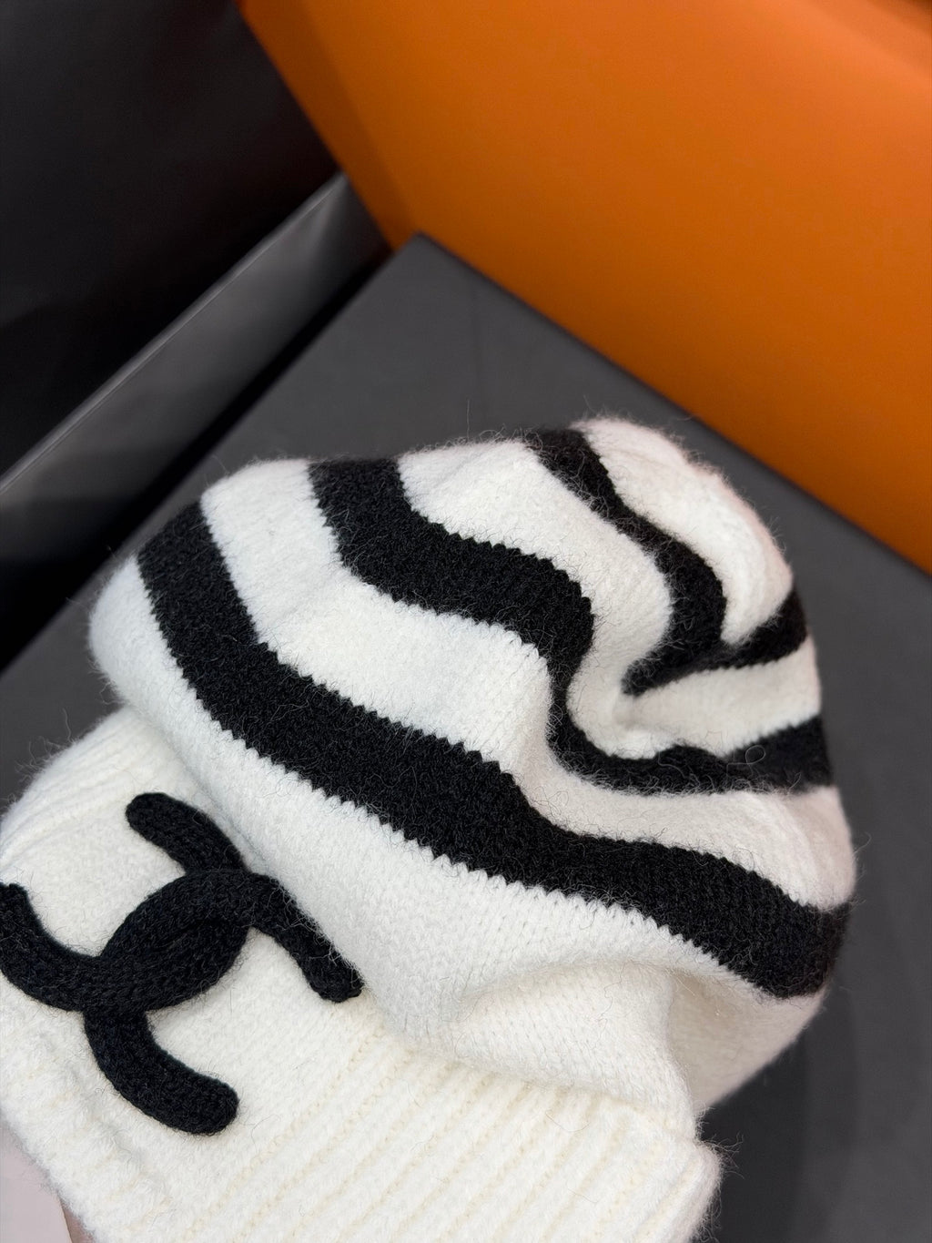 Chanel Colorblock Knit Beanie - 1245543817 - Photo 5