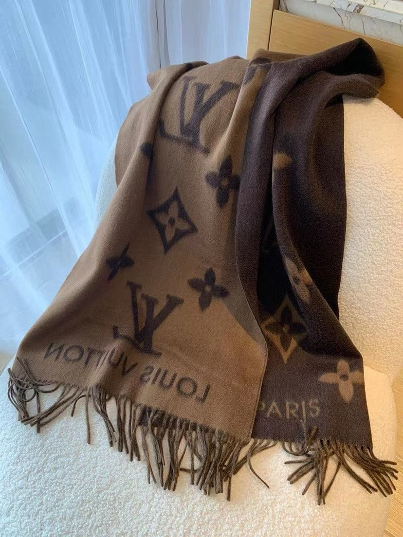 Louis Vuitton Scarf - 945247350 - Photo 5