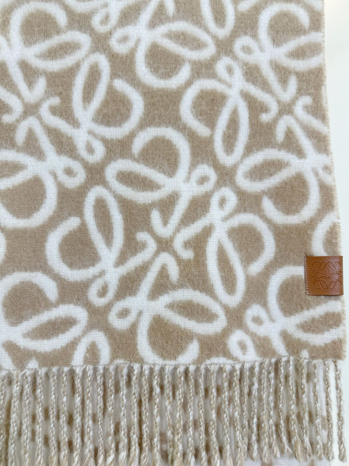 Loewe Jacquard Logo Detail Scarf - 973645193 - Photo 5
