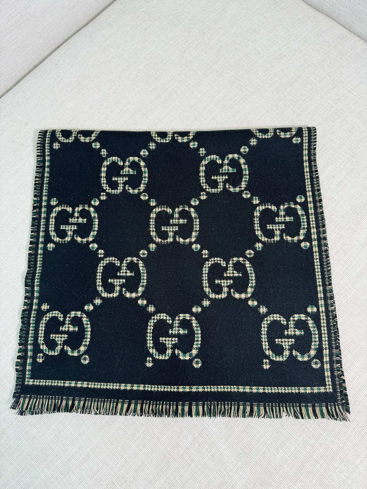 Gucci Check Pattern Jacquard Scarf - 973234482 - Photo 5
