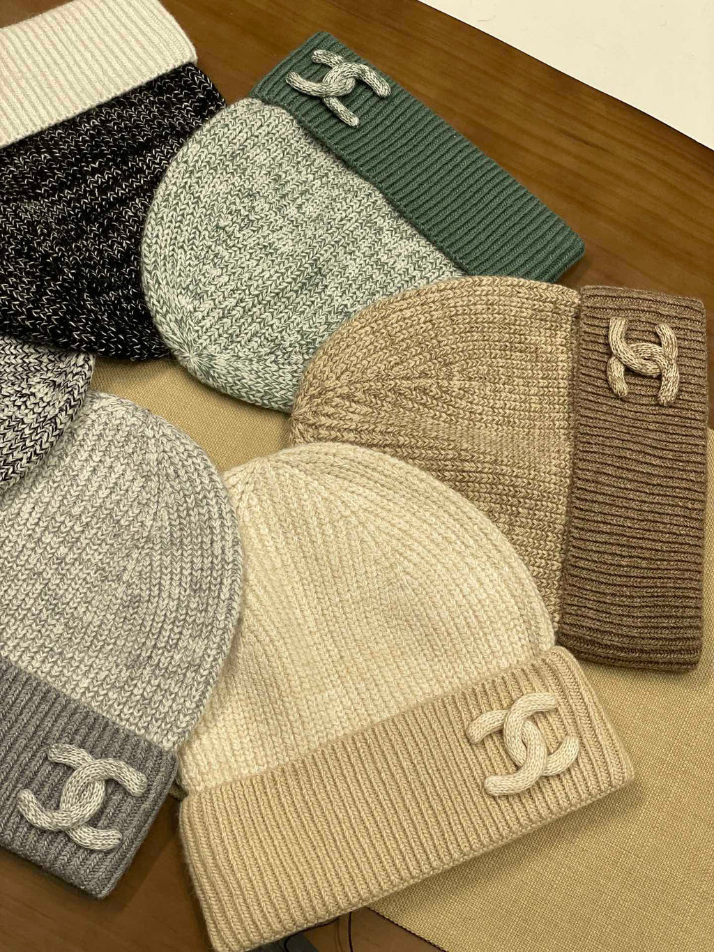 Chanel Knit Beanie - 975370257 - Photo 5