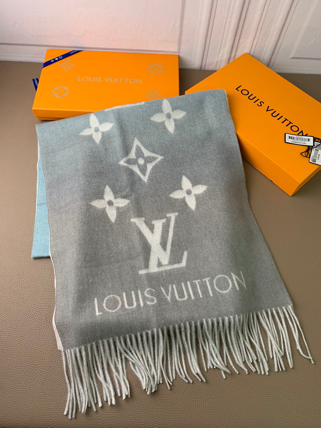 Louis Vuitton Gradient Scarf - 925524702 - Photo 5