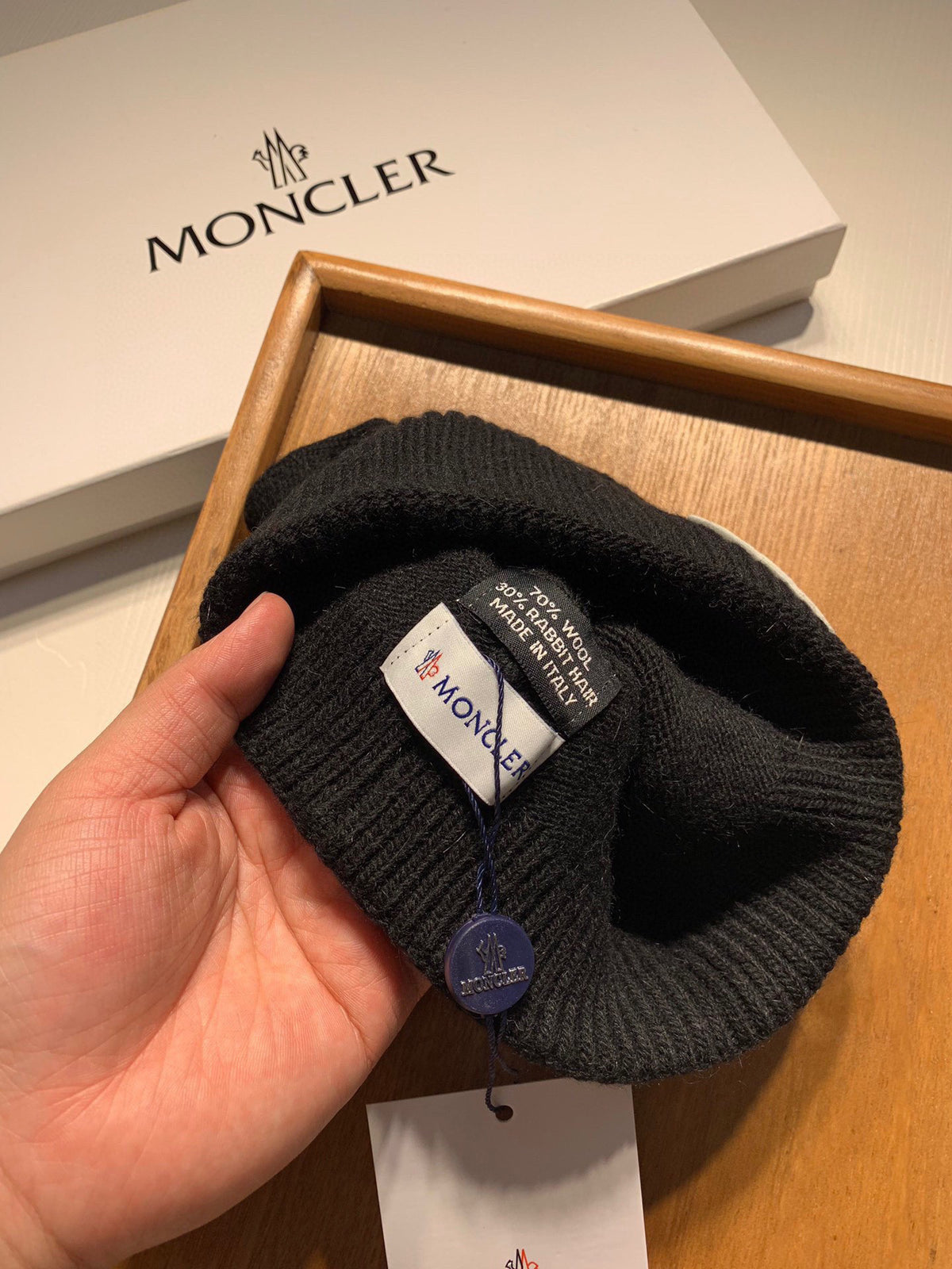 Moncler Beanie - 932349181 - Photo 5
