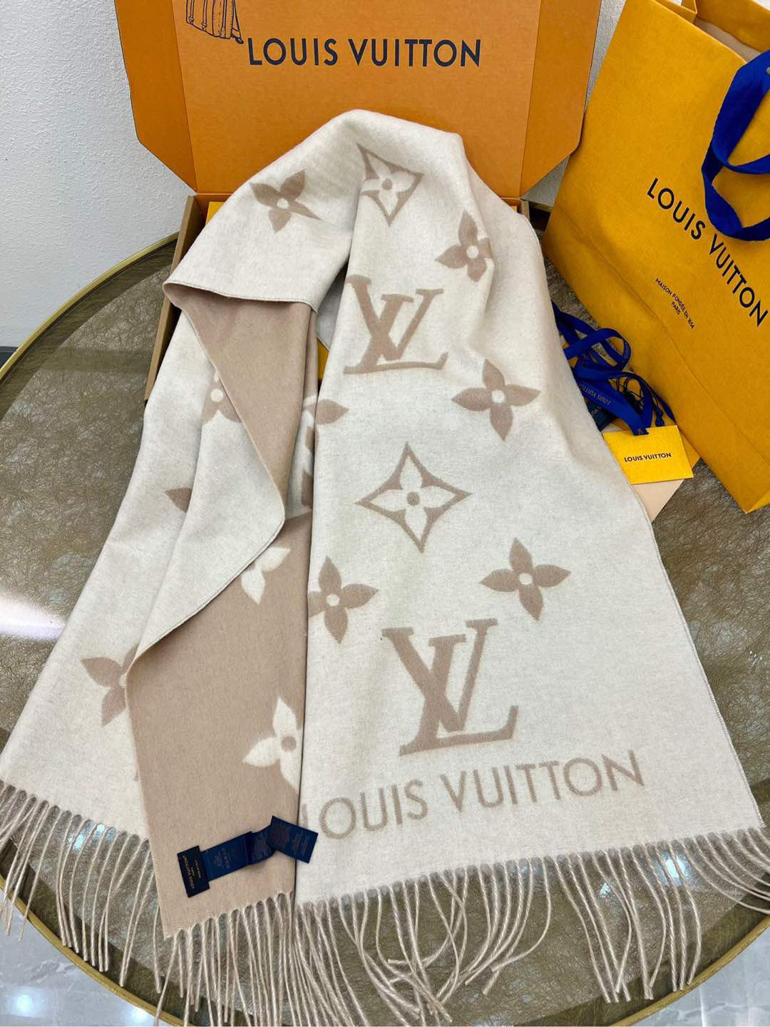 Louis Vuitton Scarf - 982341945 - Photo 6