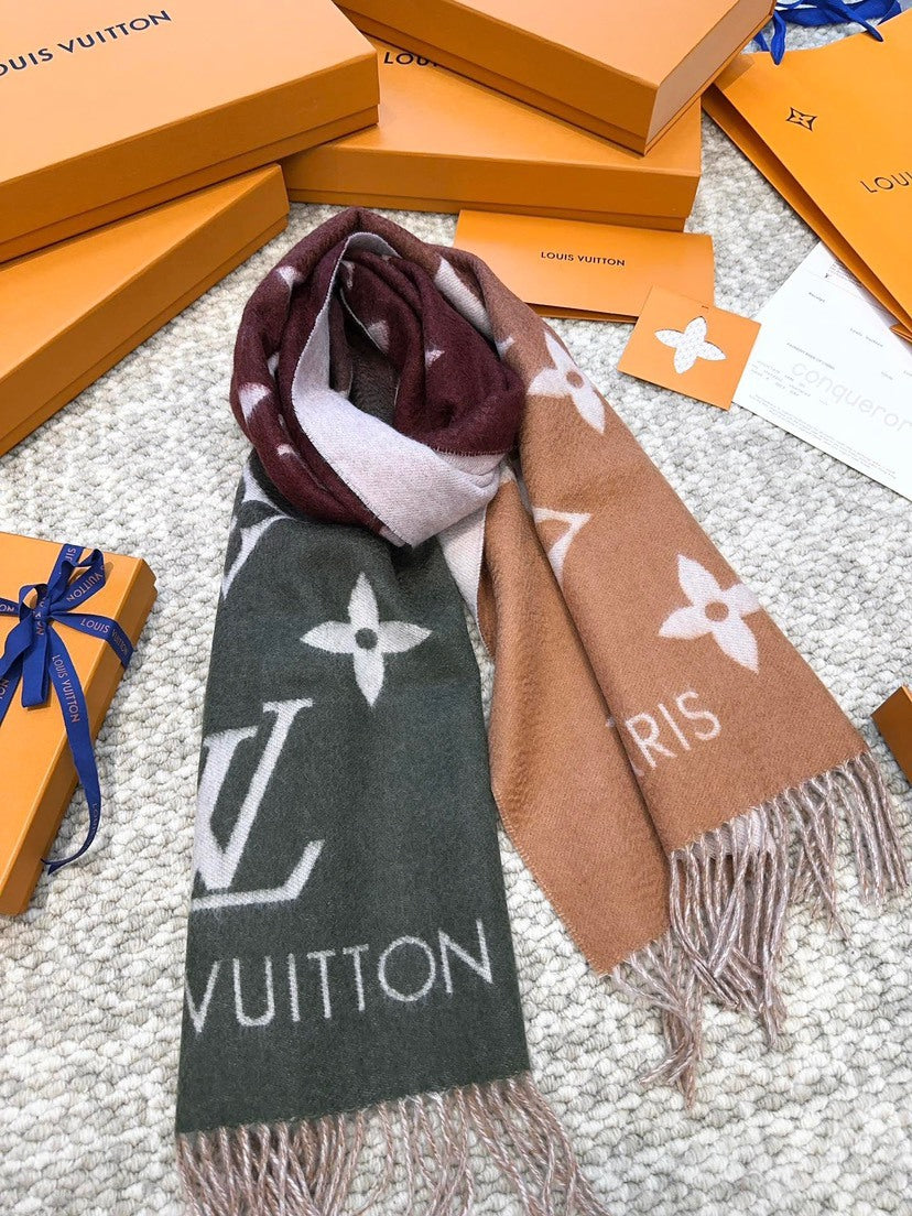 Louis Vuitton Gradient Scarf - 946582480 - Photo 6