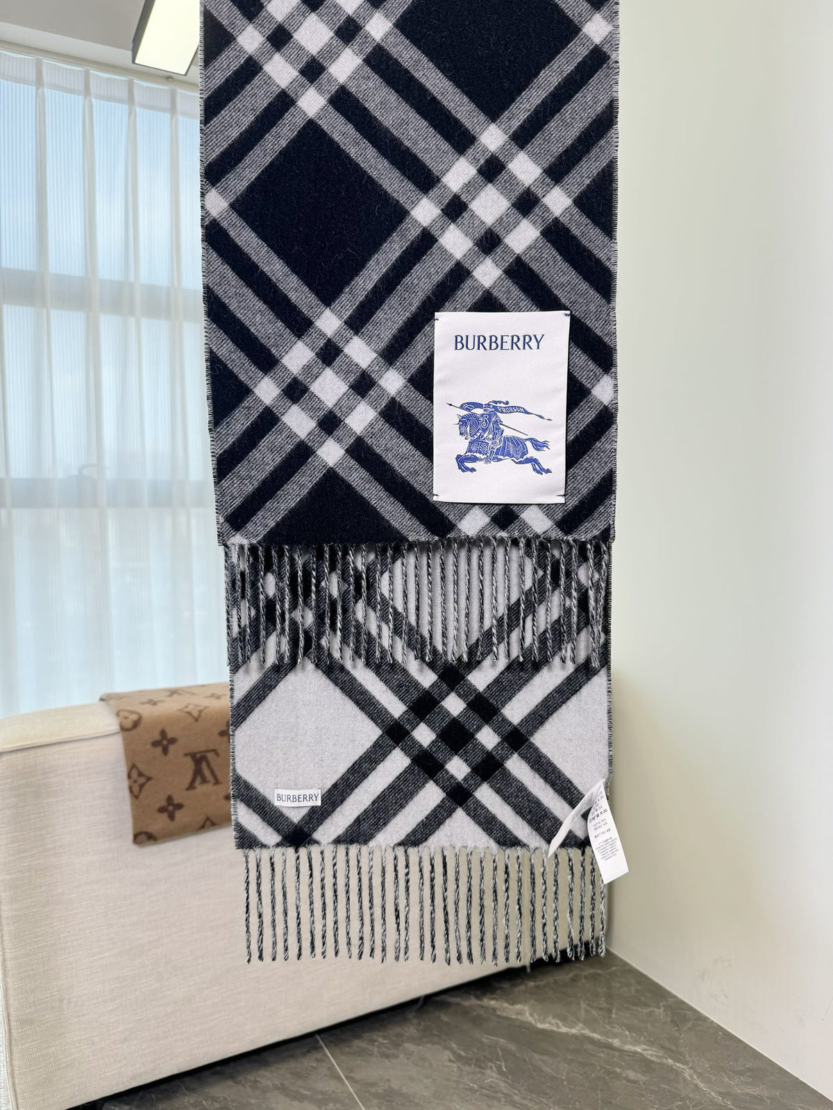 Burberry Check Pattern Scarf - 973237343 - Photo 6
