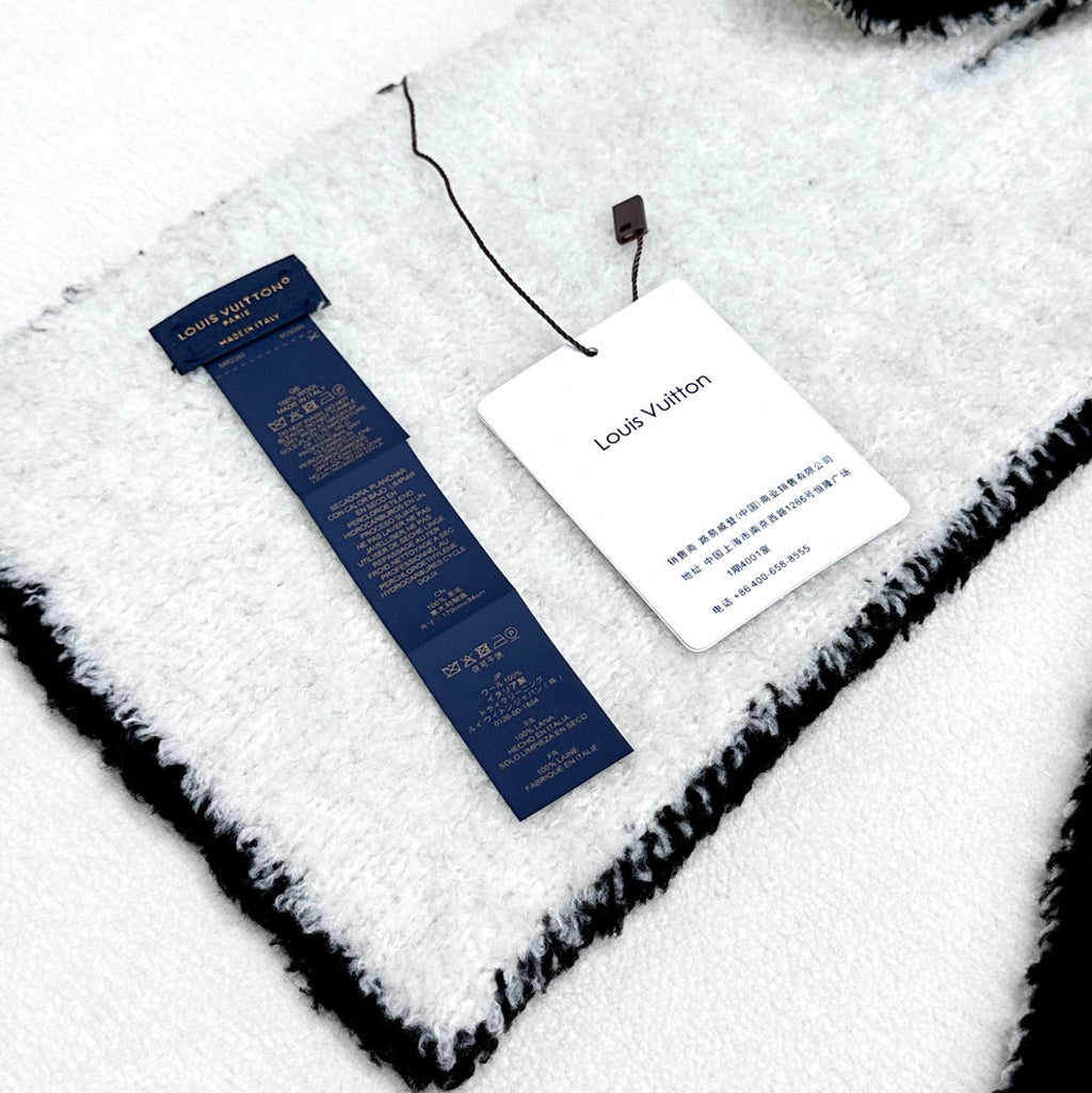 Louis Vuitton Logo Detail Scarf - 952636295 - Photo 6