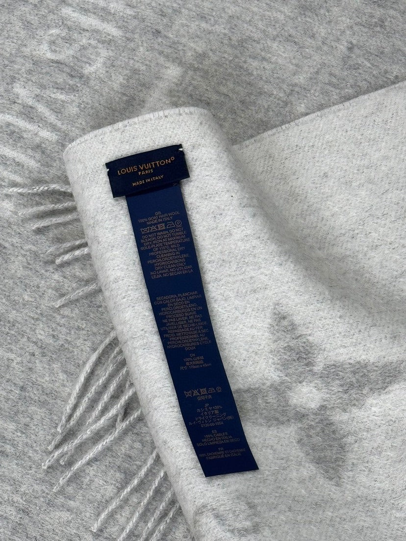 Louis Vuitton Scarf - 950913811 - Photo 6