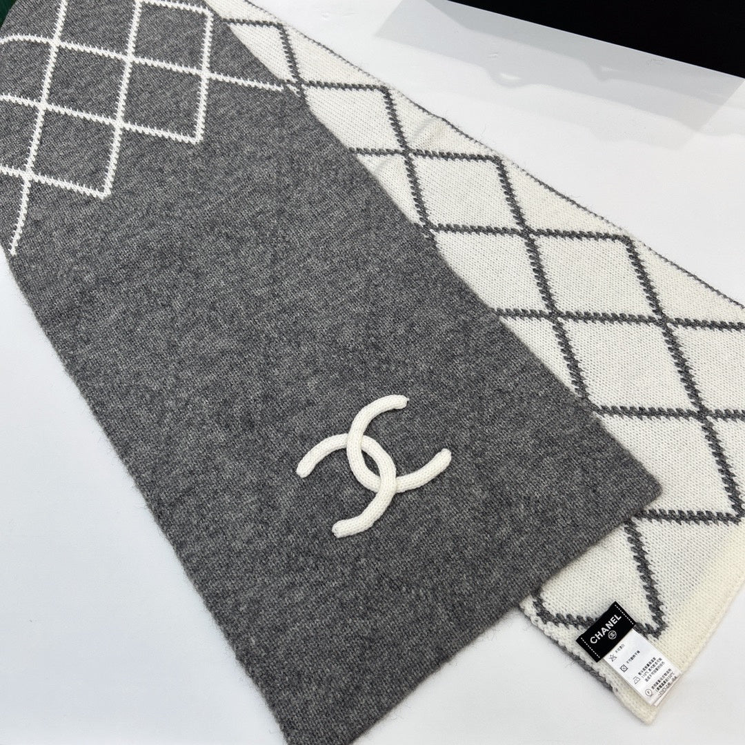 Chanel Check Pattern Scarf - 980019796 - Photo 6