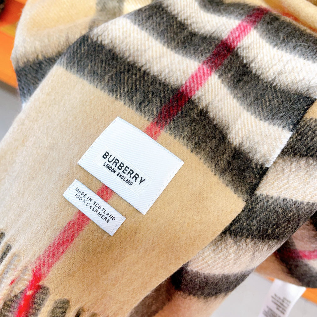 Burberry Check Pattern Scarf - 975222425 - Photo 6