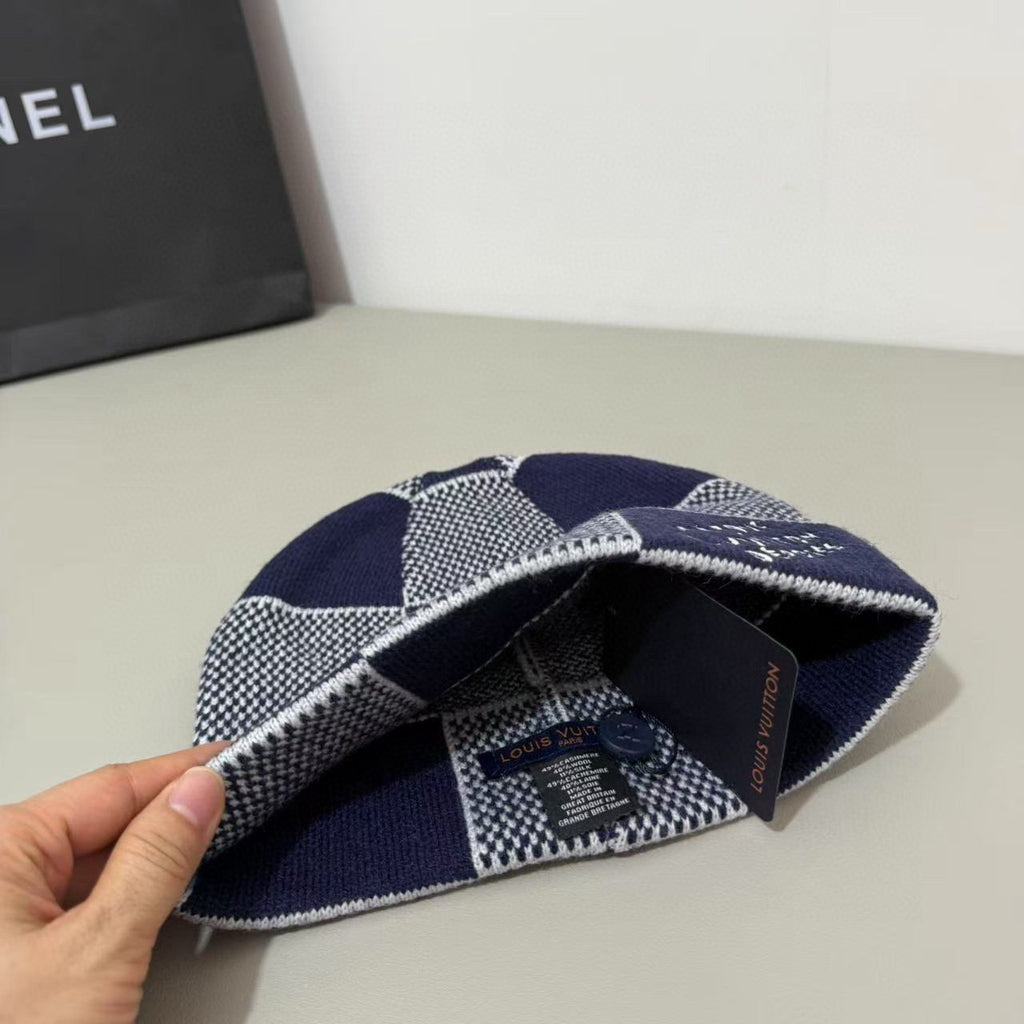 Chanel Logo Detail Knit Beanie - 1141779055 - Photo 6