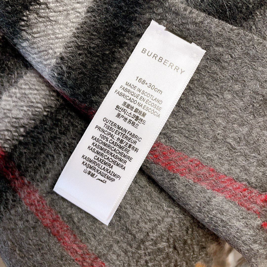 Burberry Check Pattern Scarf - 975223003 - Photo 6