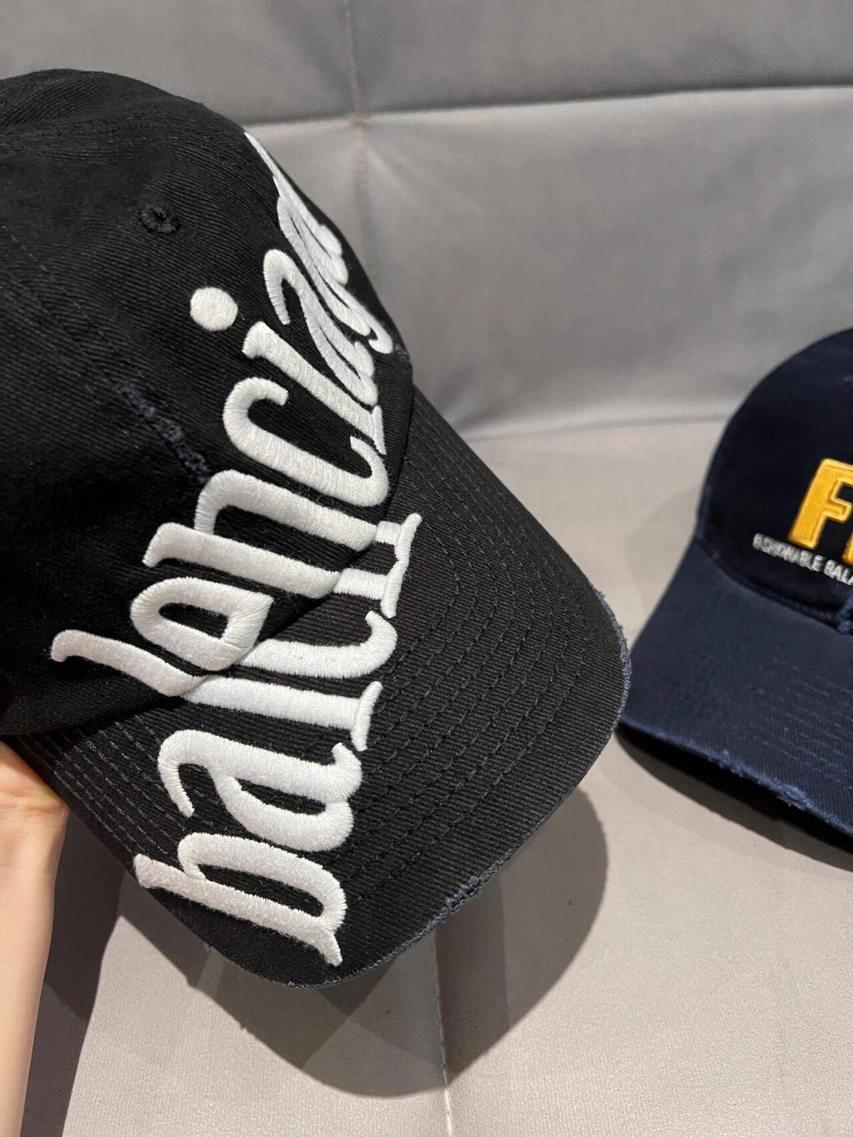 Balenciaga Baseball Cap - 1010265064 - Photo 4