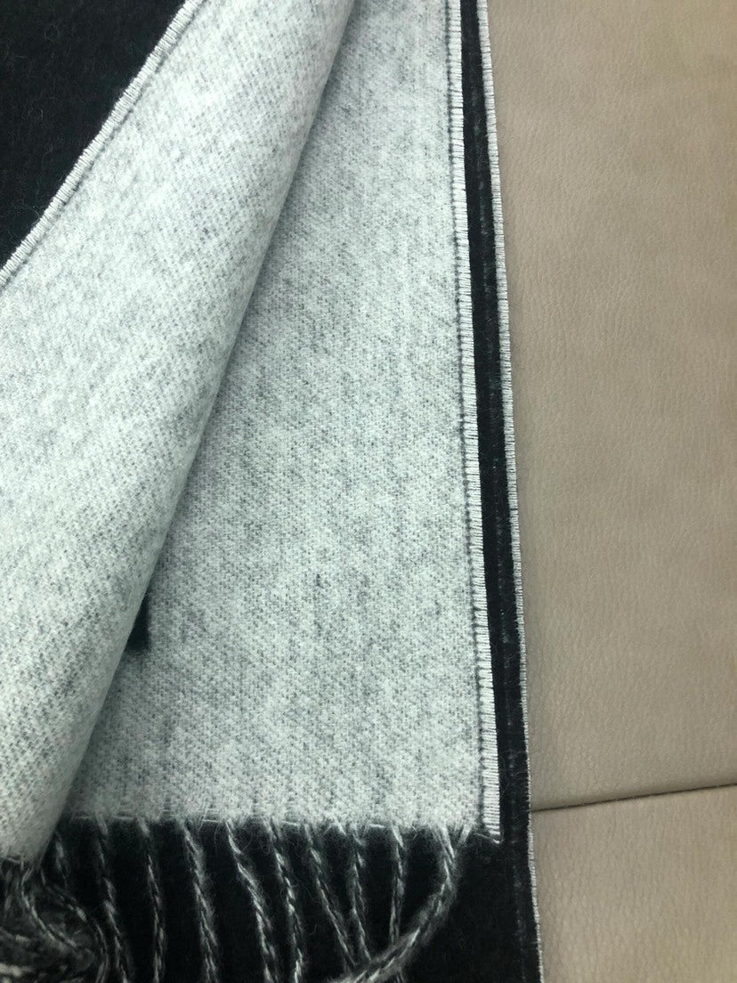 Louis Vuitton Scarf - 945544865 - Photo 6
