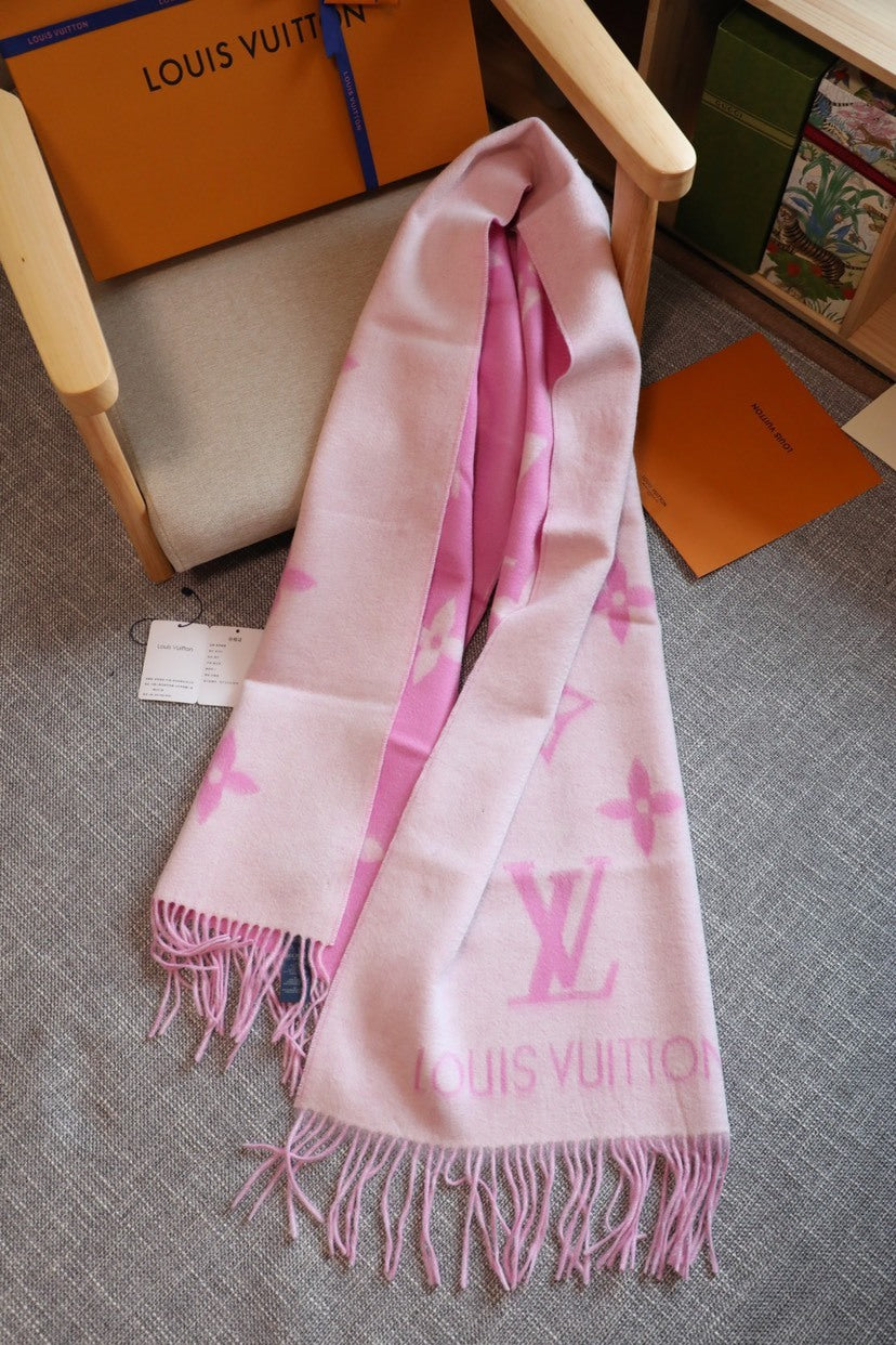 Louis Vuitton Scarf - 944942231 - Photo 6