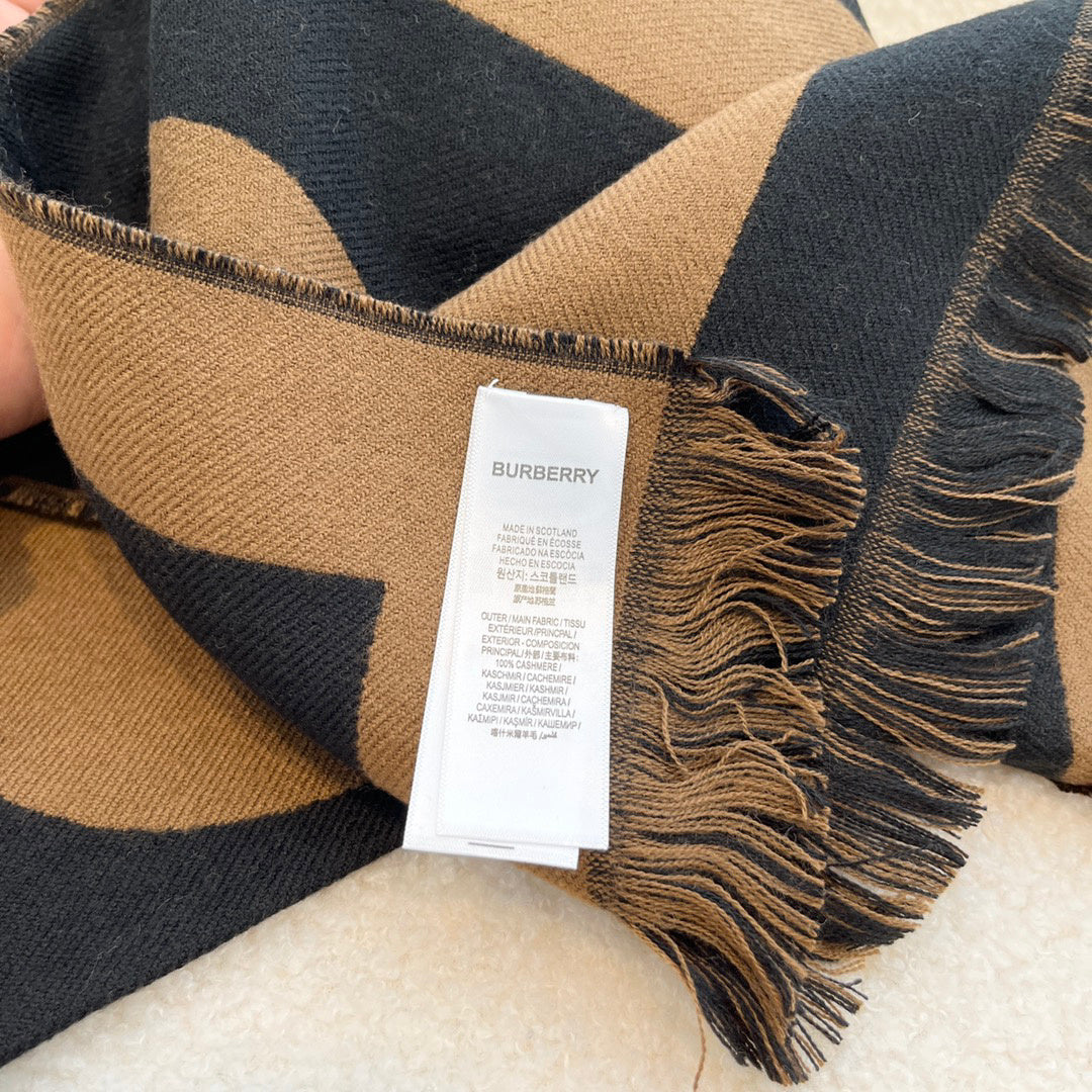 Burberry Logo Detail Scarf - 975220361 - Photo 6
