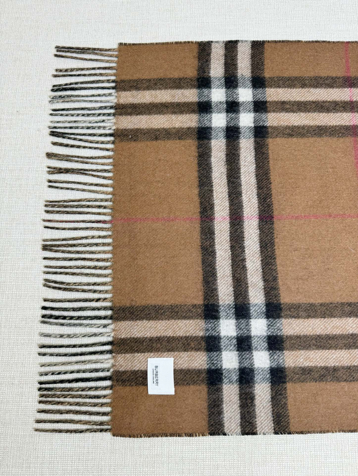 Burberry Check Pattern Jacquard Scarf - 973645787 - Photo 6