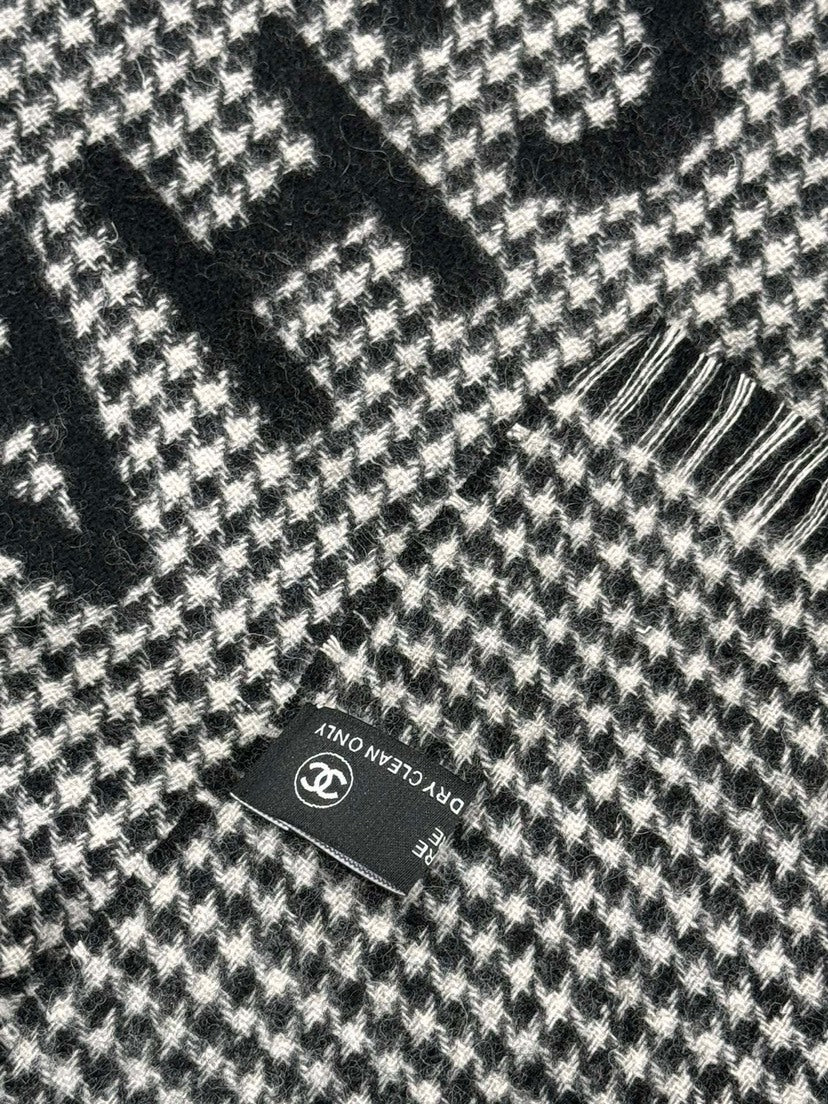 Chanel Jacquard Colorblock Scarf - 944928402 - Photo 6