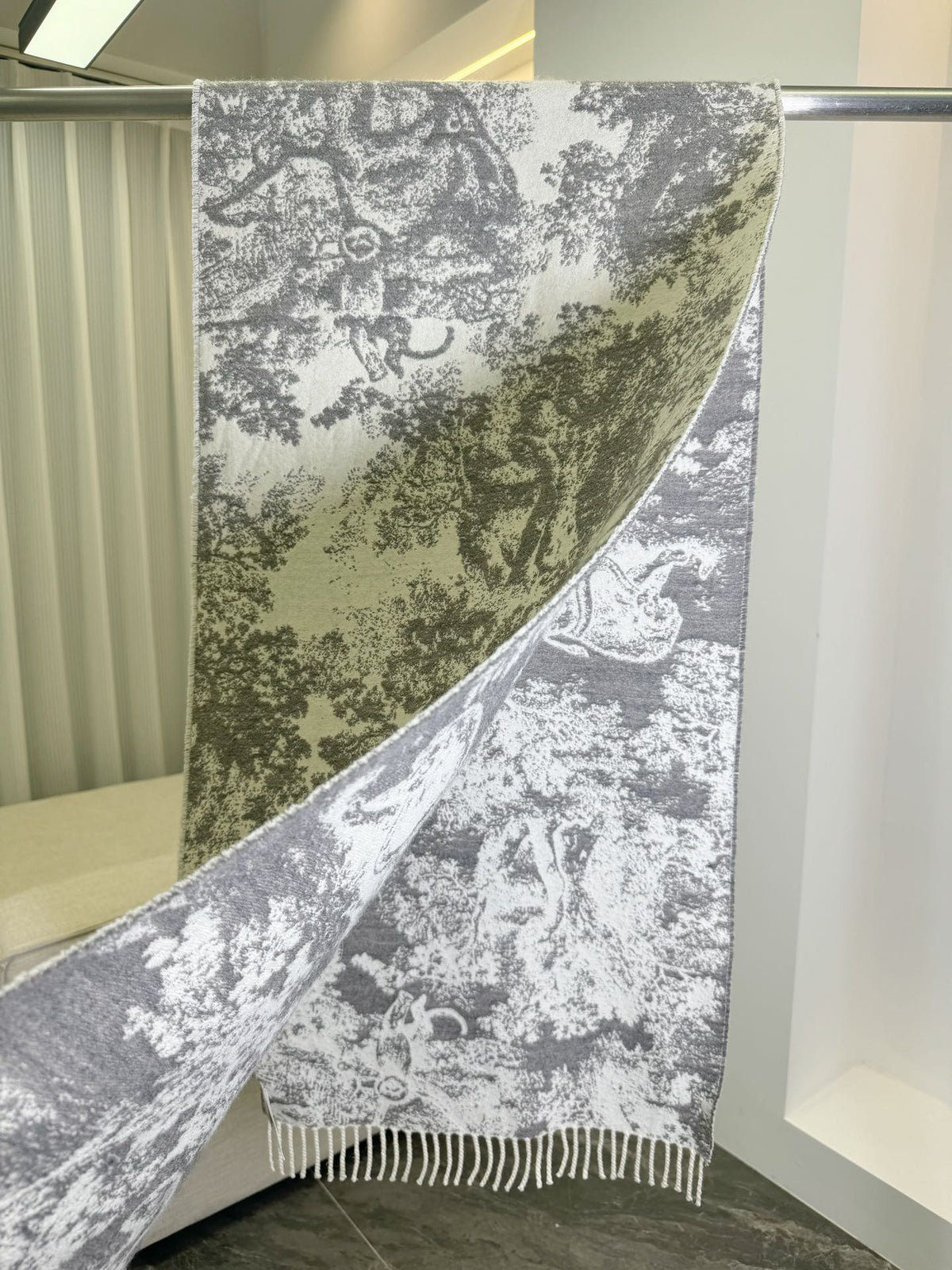 Dior Jacquard Printed Scarf - 973644643 - Photo 6