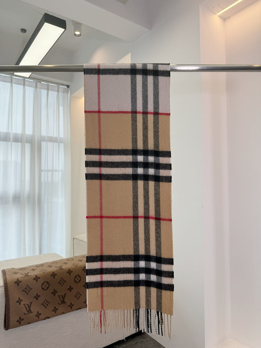 Burberry Check Pattern Colorblock Scarf - 973644965 - Photo 6