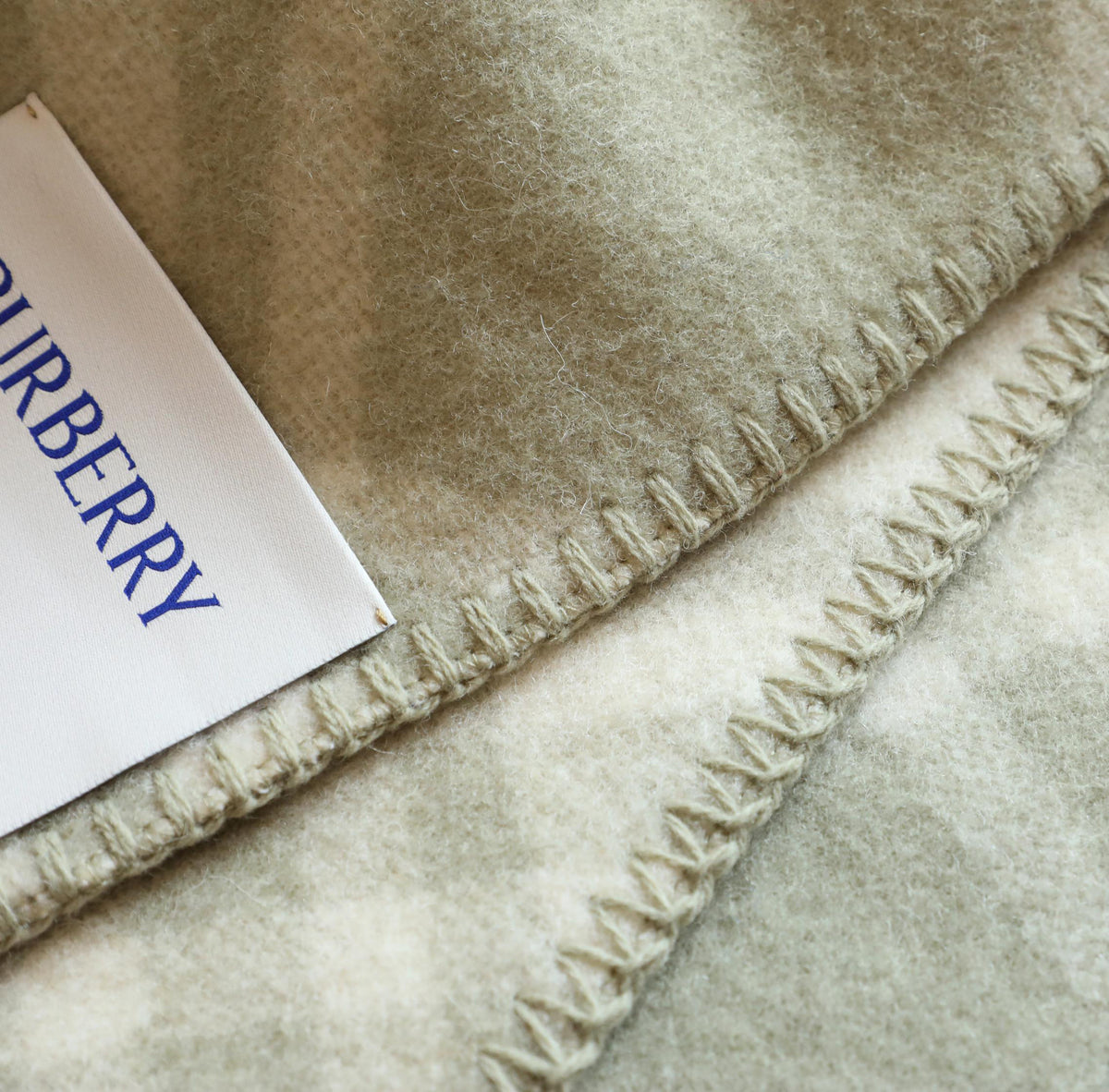 Burberry Scarf - 968683629 - Photo 6