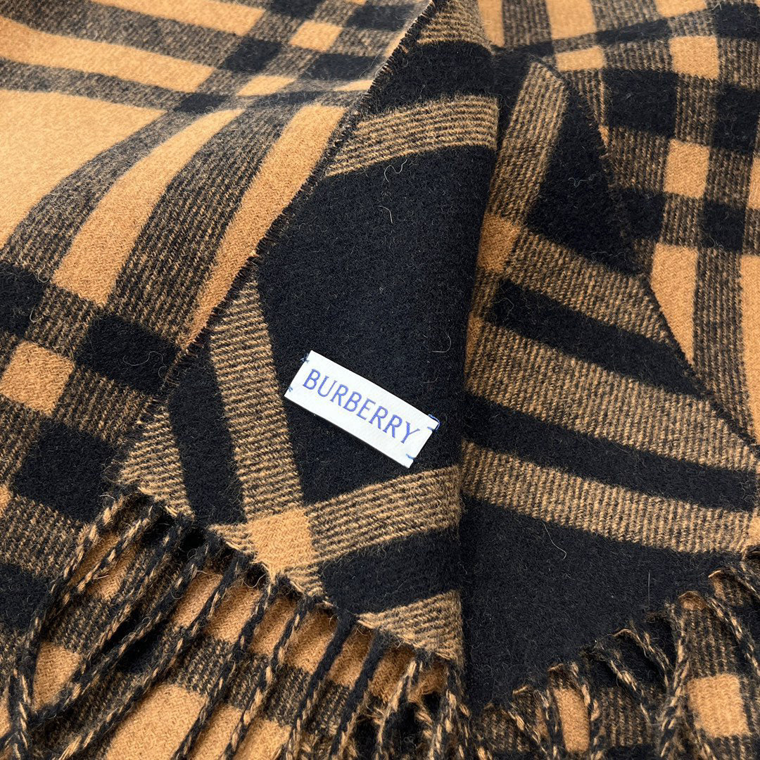 Burberry Check Pattern Scarf - 980019731 - Photo 6