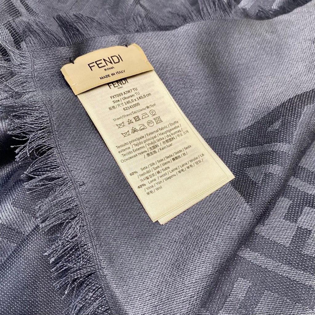 Fendi Jacquard Logo Detail Square Scarf - 1245376021 - Photo 6
