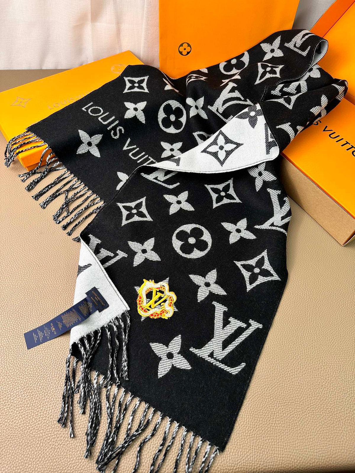 Louis Vuitton Jacquard Embroidered Scarf - 925525609 - Photo 6