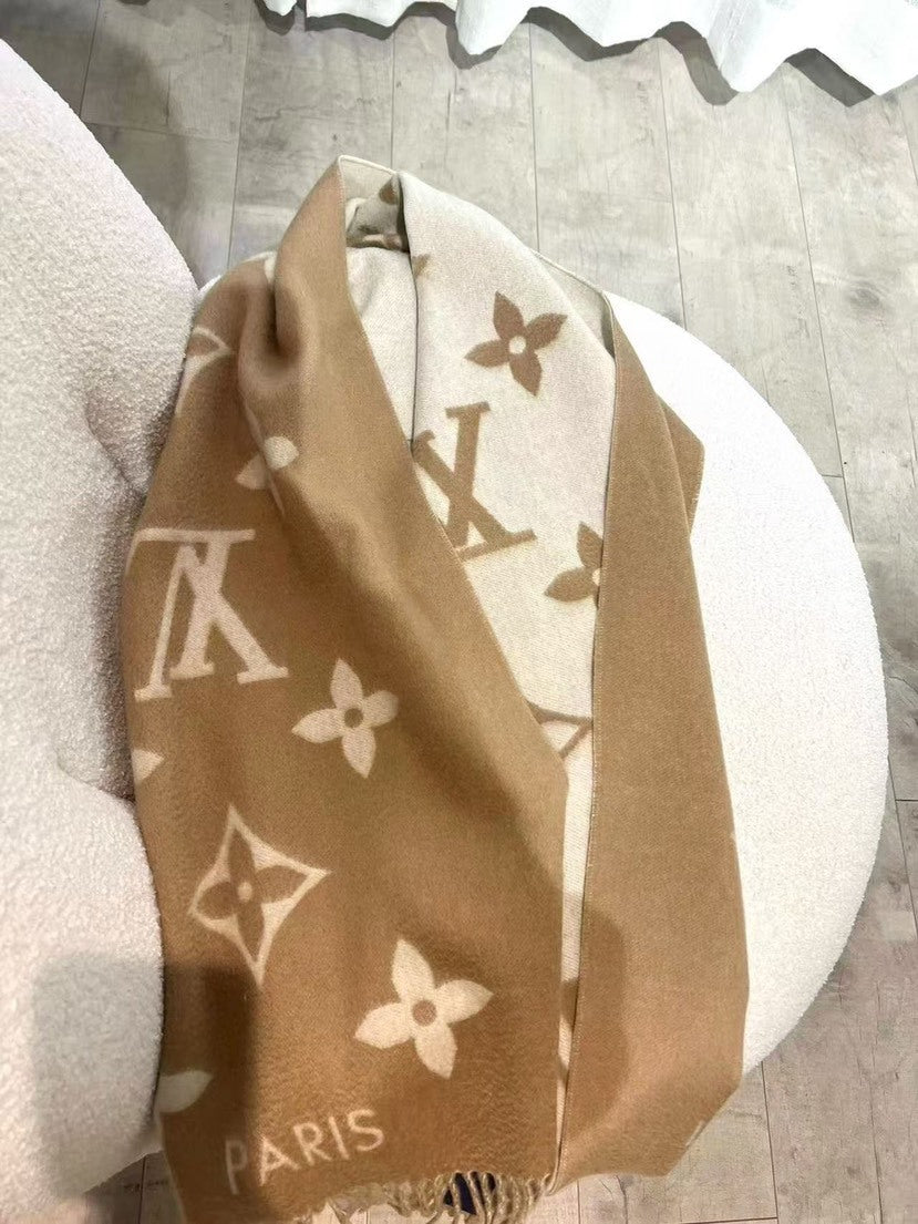Louis Vuitton Scarf - 945246521 - Photo 6