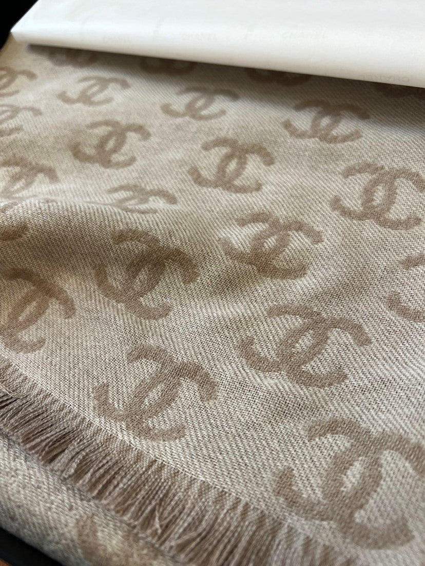 Chanel Gradient Logo Detail Scarf - 952640742 - Photo 6
