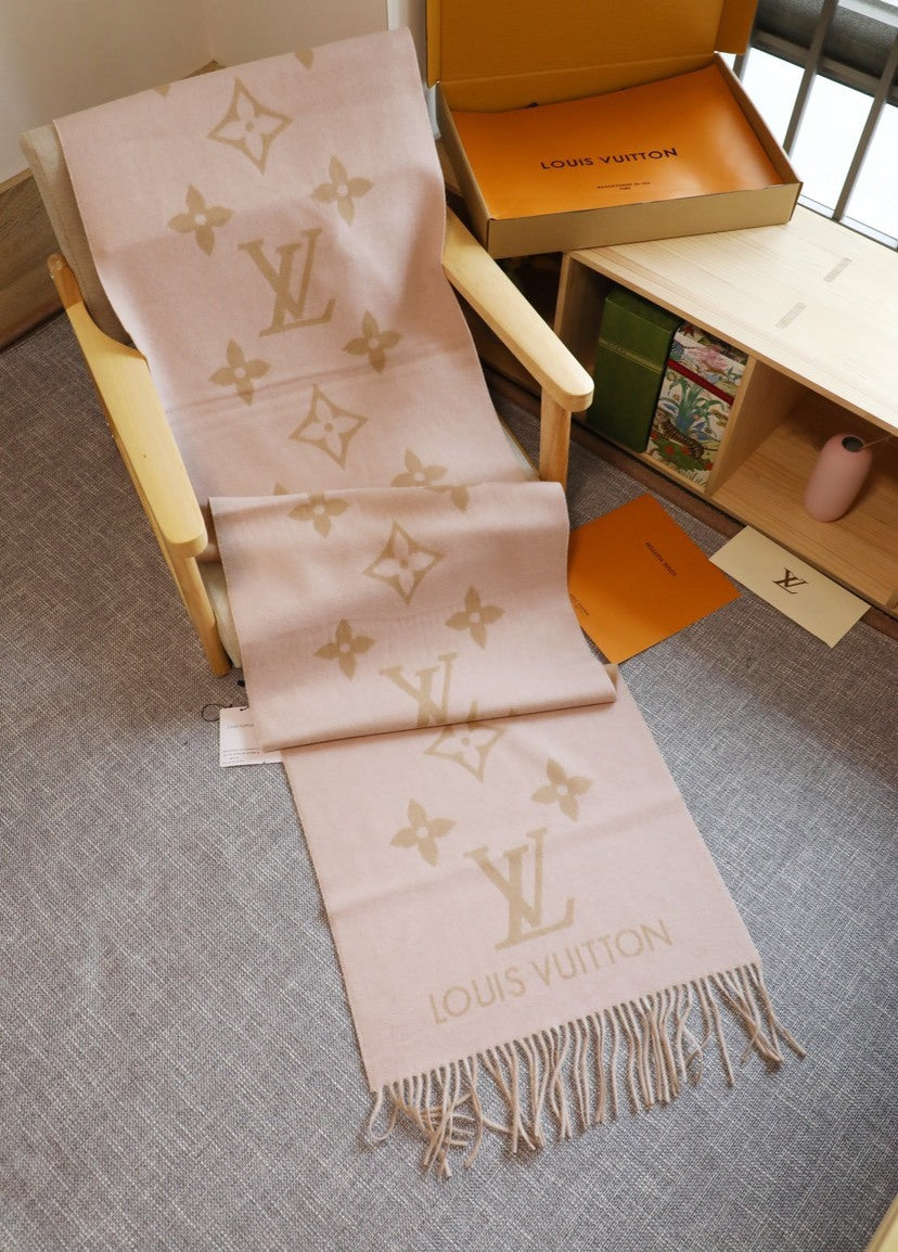 Louis Vuitton Scarf - 944942822 - Photo 6