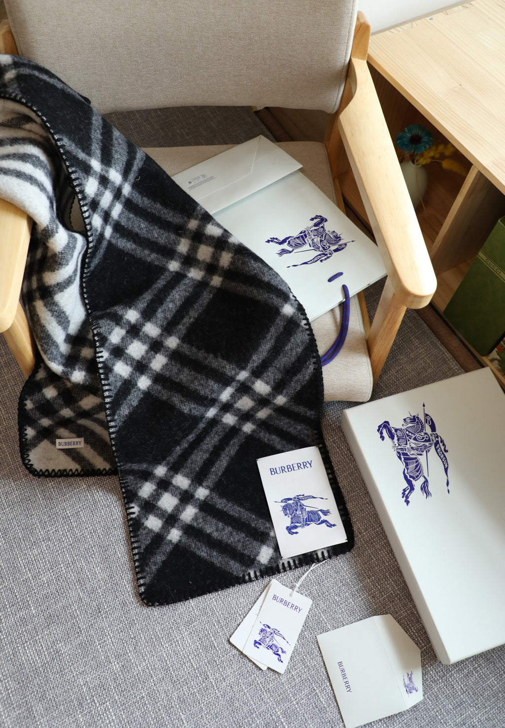 Burberry Scarf - 968683352 - Photo 6