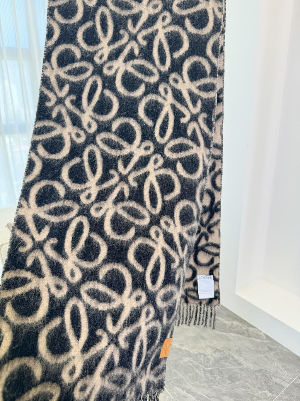 Loewe Jacquard Logo Detail Scarf - 973645274 - Photo 6