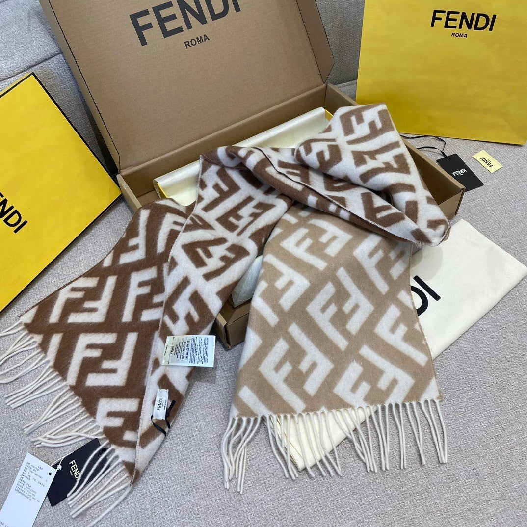 Fendi Gradient Scarf - 1245381542 - Photo 6