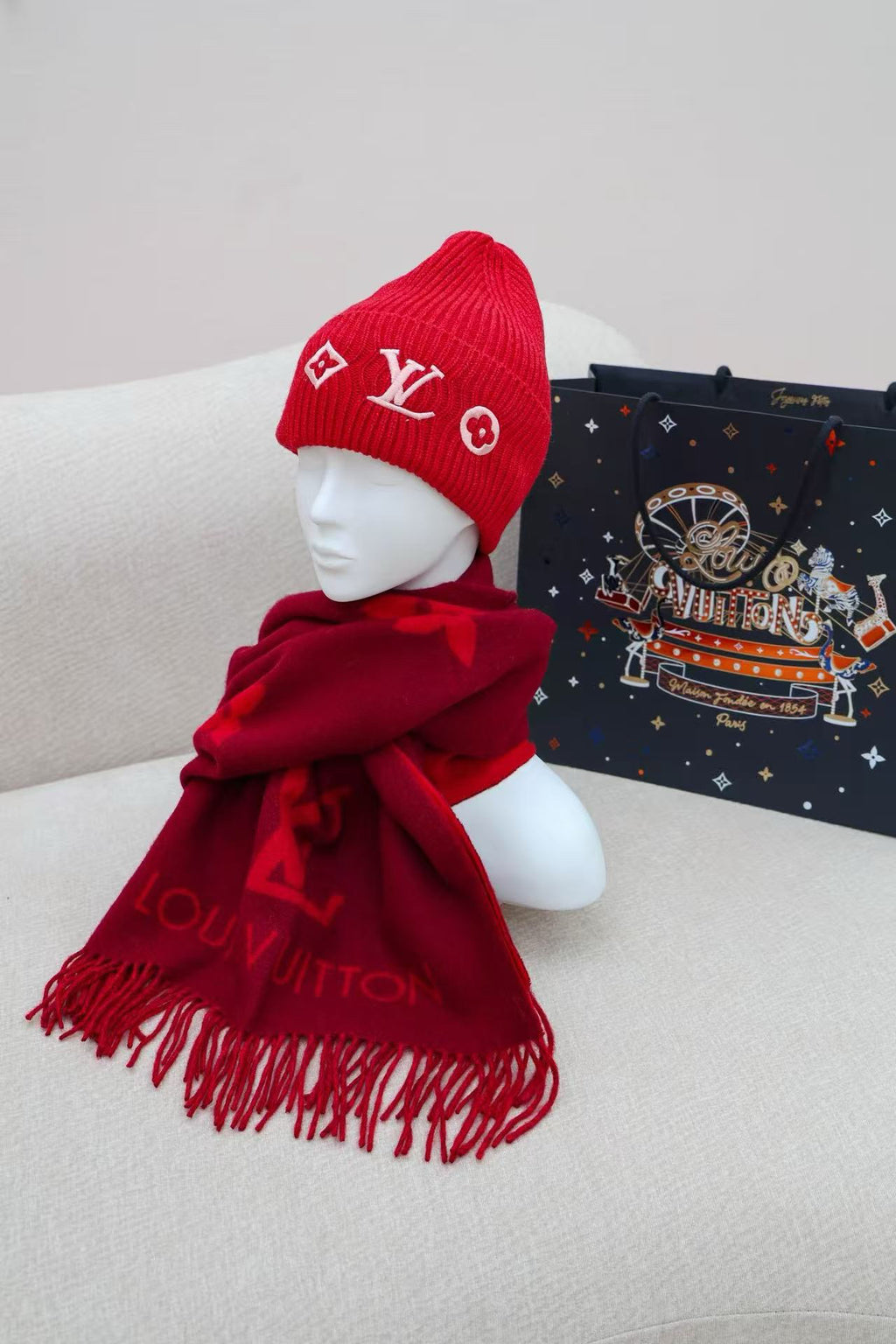 Louis Vuitton Embroidered Logo Detail Beanie - 1141776986 - Photo 6