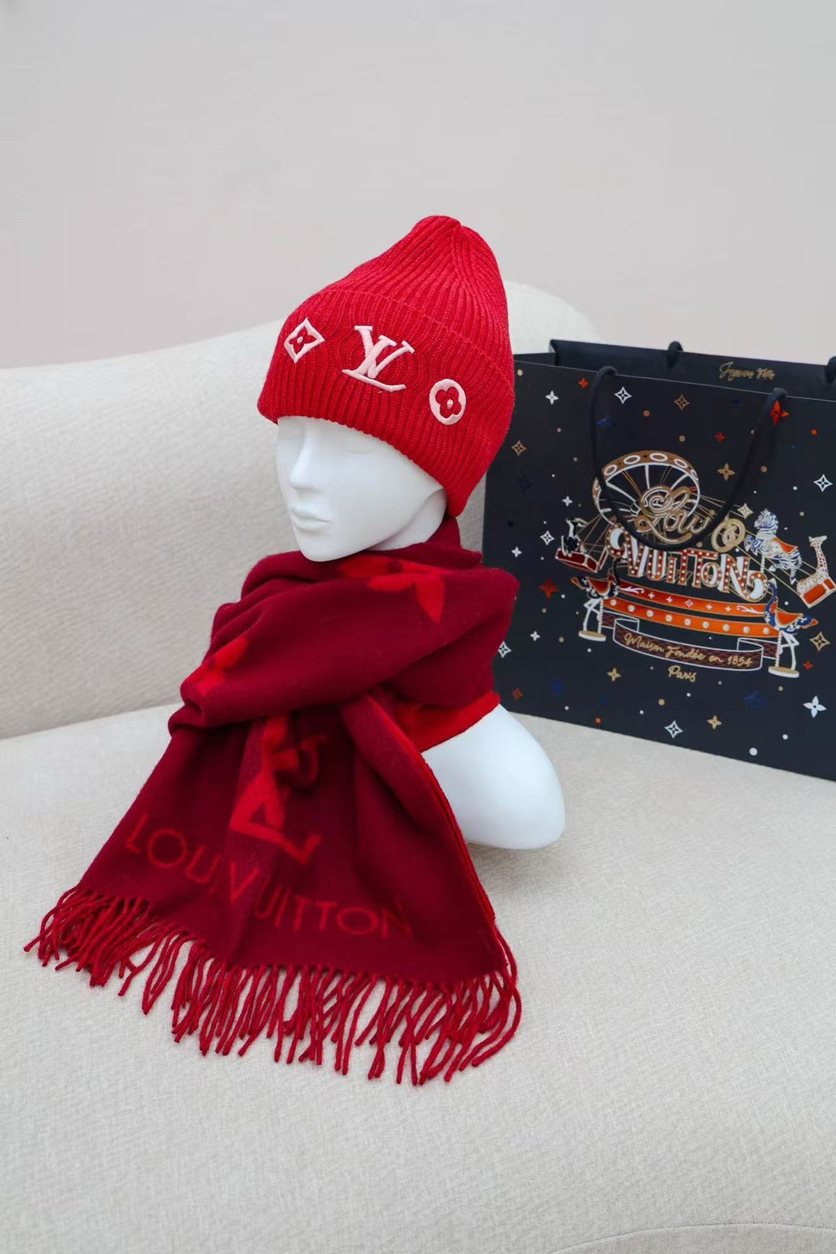 Louis Vuitton Embroidered Logo Detail Beanie - 1141776986 - Photo 6