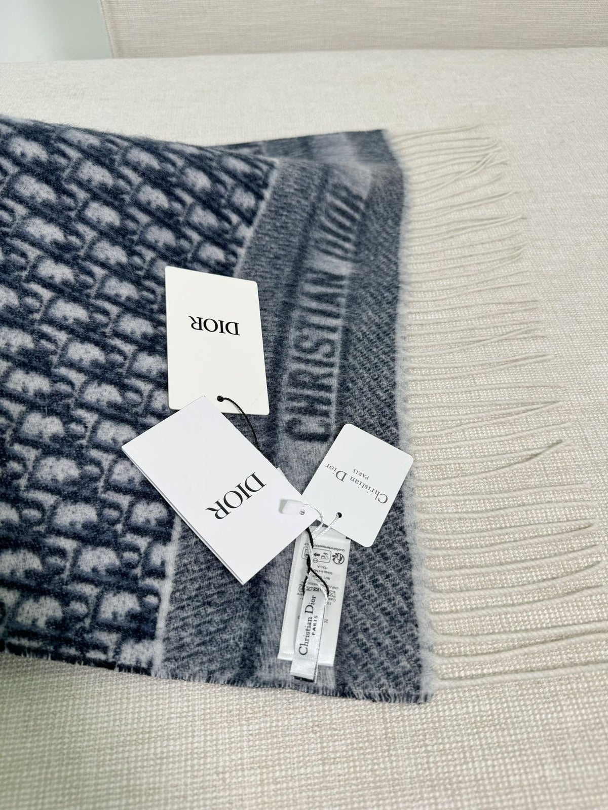 Dior Jacquard Logo Detail Scarf - 973646398 - Photo 6