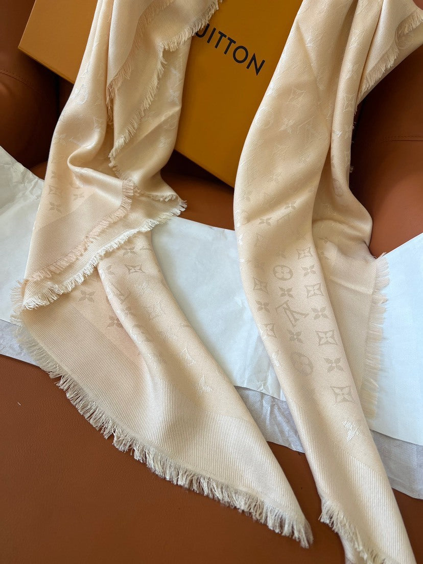 Louis Vuitton Scarf - 945428884 - Photo 6