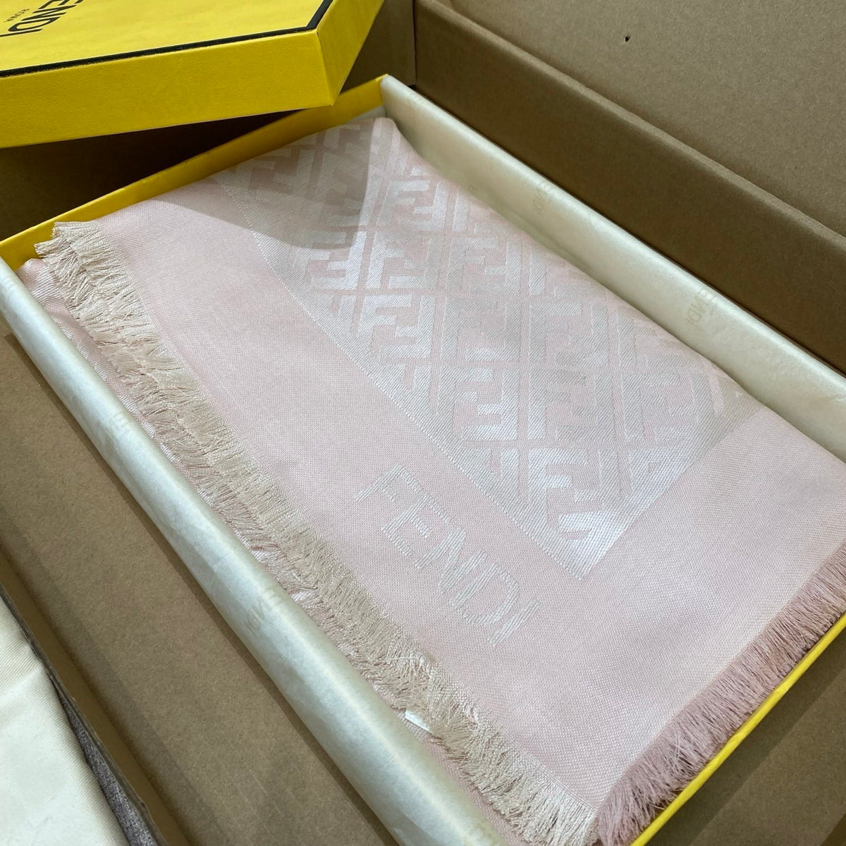 Fendi Jacquard Logo Detail Square Scarf - 1245376199 - Photo 6