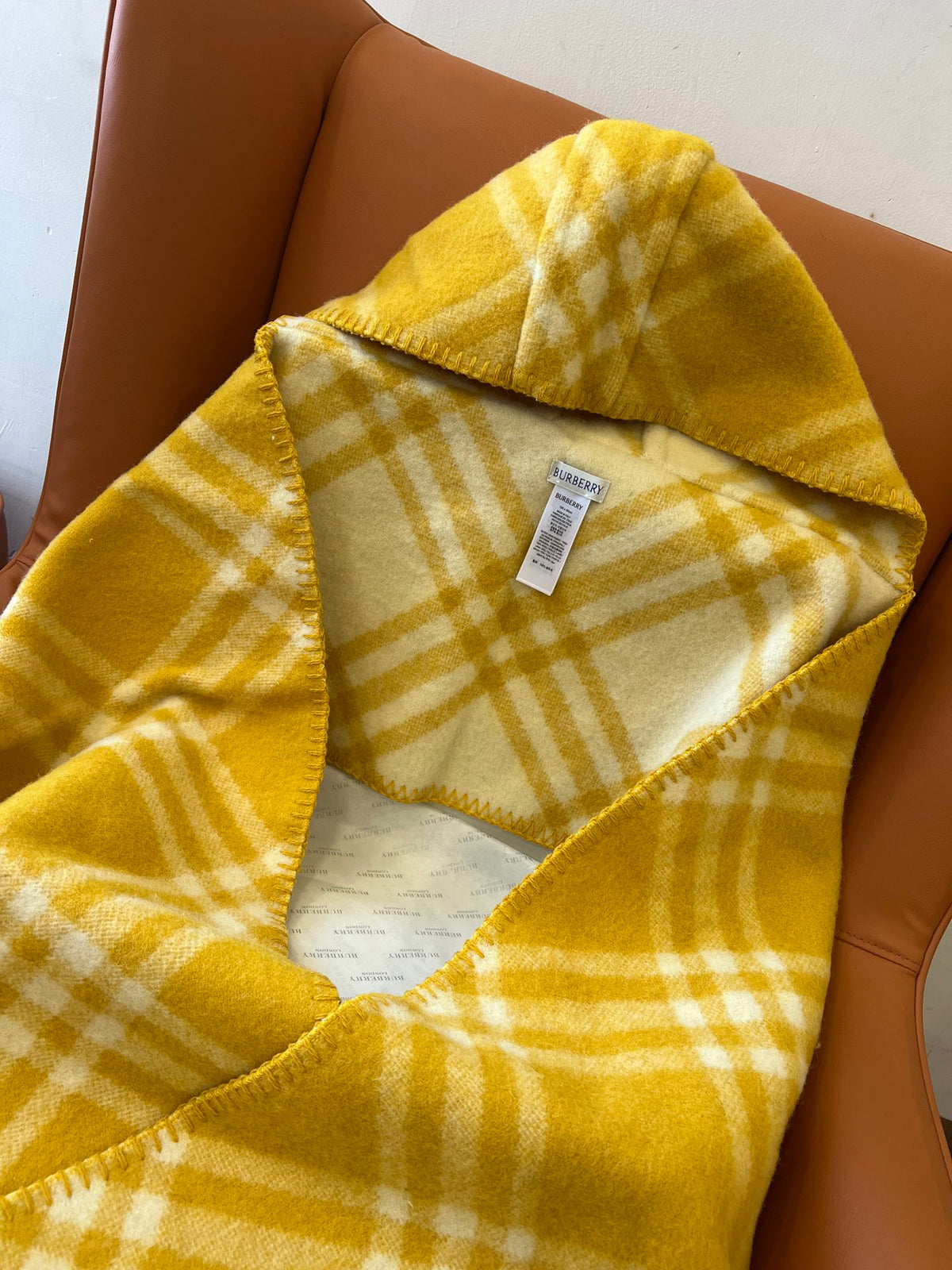 Burberry Check Pattern Beanie - 979032634 - Photo 6