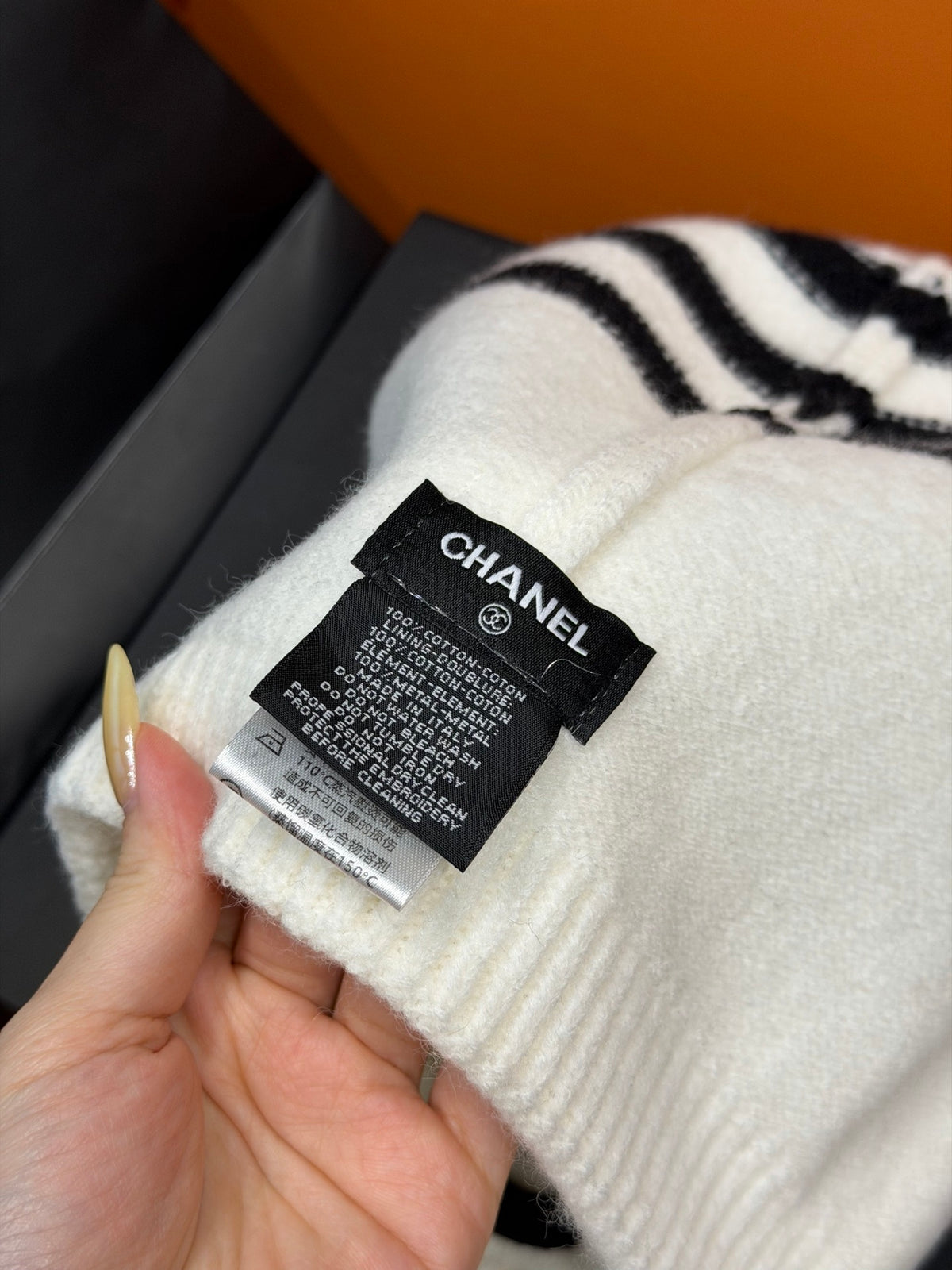 Chanel Colorblock Knit Beanie - 1245543817 - Photo 7