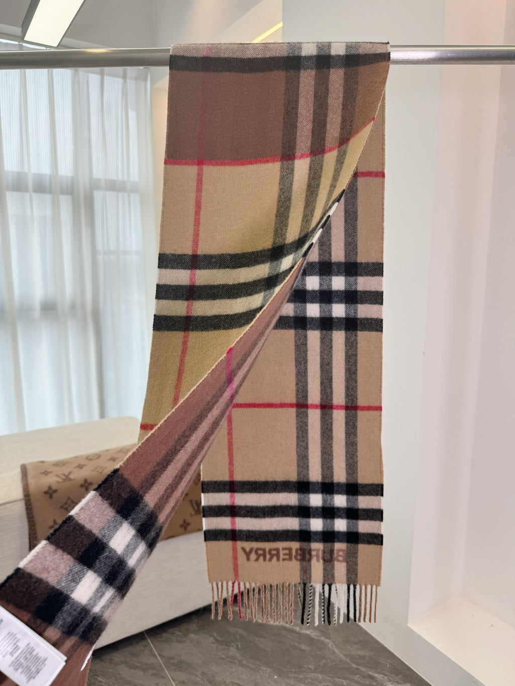 Burberry Check Pattern Colorblock Scarf - 973645013 - Photo 7