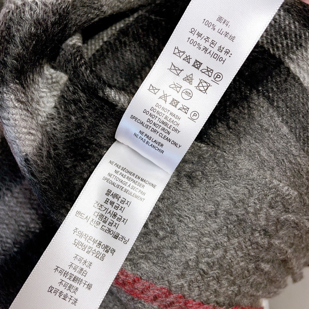 Burberry Check Pattern Scarf - 975223003 - Photo 7