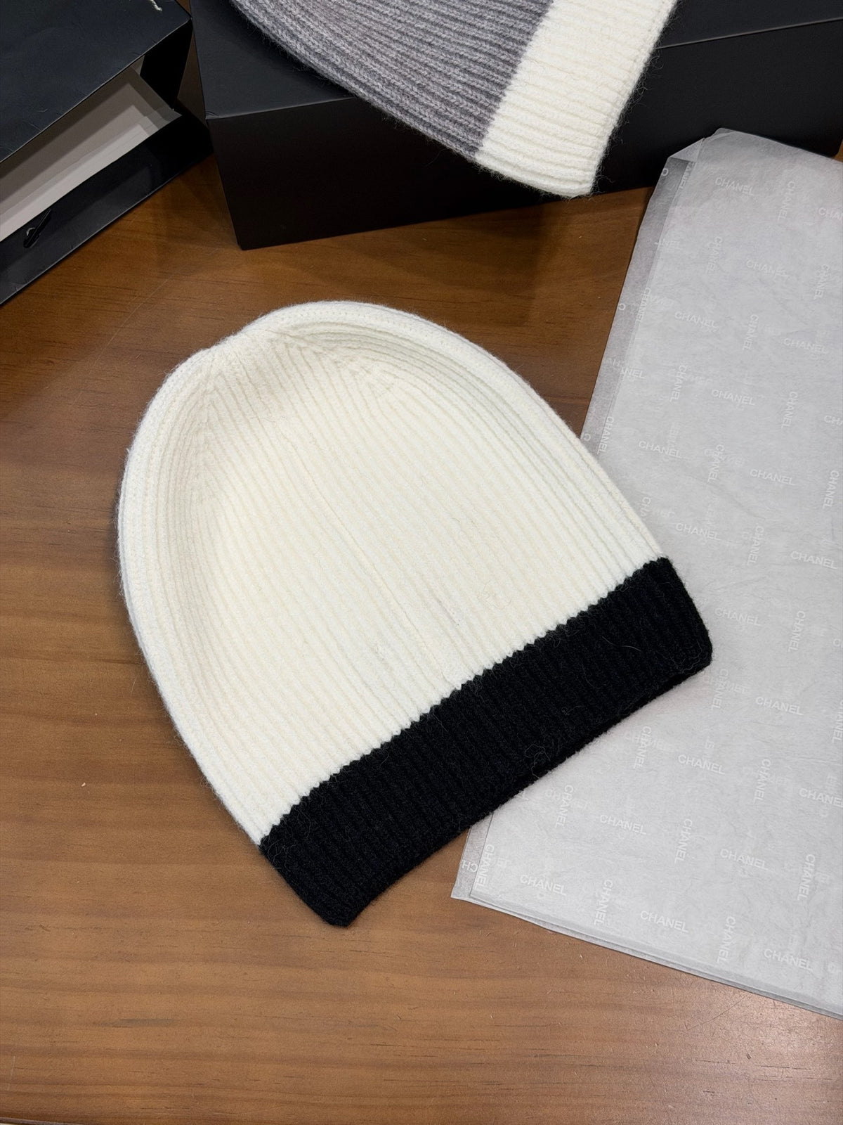 Chanel Colorblock Knit Beanie - 1245543836 - Photo 7