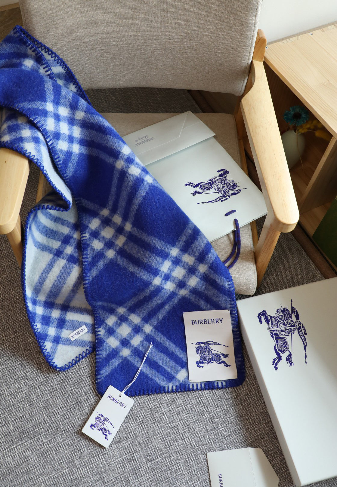 Burberry Scarf - 973238393 - Photo 7